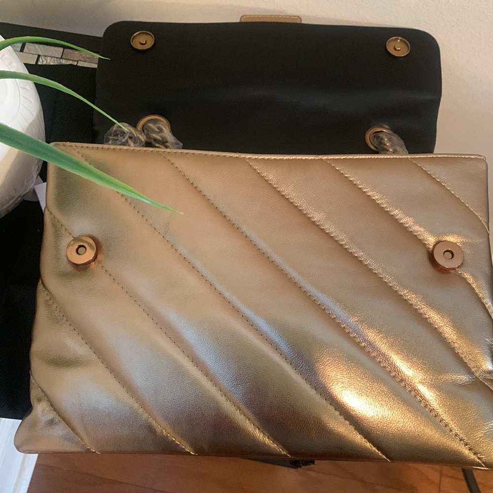 Kurt Geiger London Large Leather Soho Bag
KURT GEIGER - Picture 12 of 14